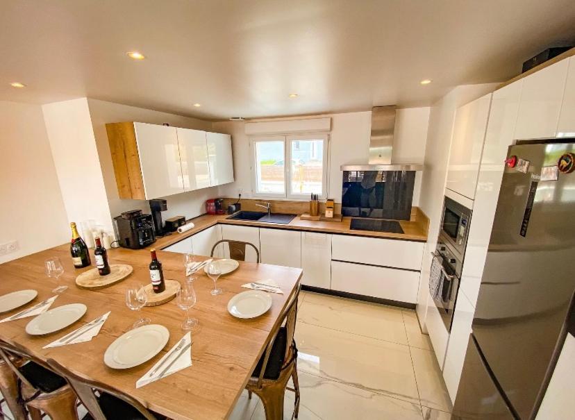Maison Au Calme Avec Piscine Riviere-Saas-et-Gourby ภายนอก รูปภาพ